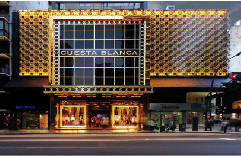 姚安门头设计与商业空间的纽带。